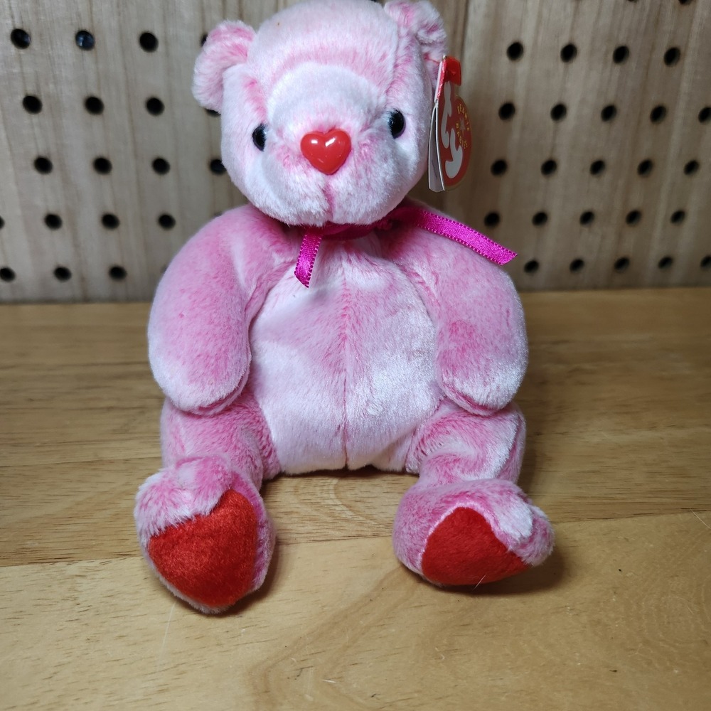 TY ROMANCE Beanie Baby w/Heart Paws & Feet With Tag valentines day